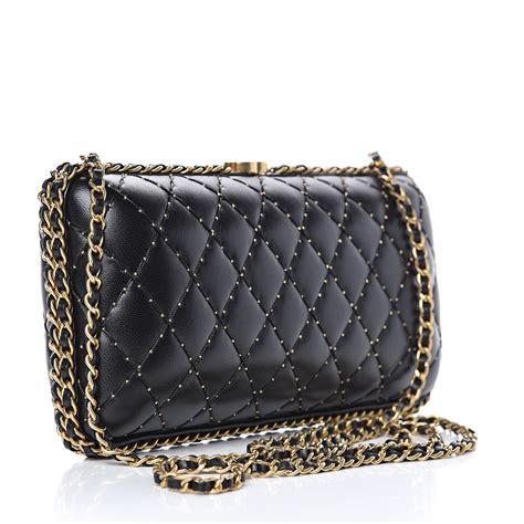 chanel clutch with chain black.